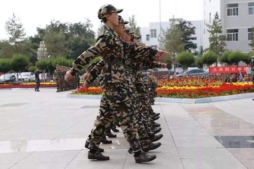 说明:https://xxgc.nxu.edu.cn/__local/9/69/EF/3C906523677F8CA7670511EF719_BD139590_1A7D8.jpg